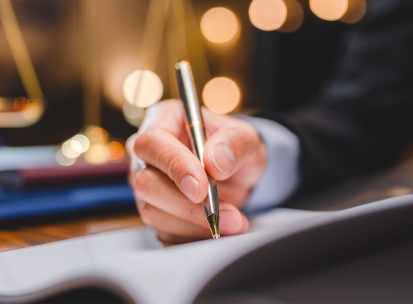 Clarifying the local partner requirements in the UAE Local partners in the UAE